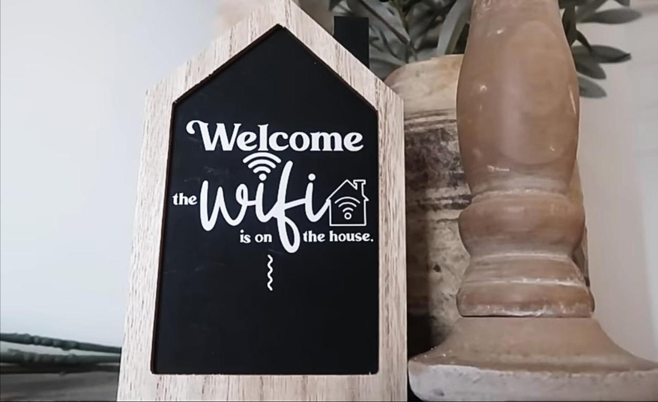 Maison Familiale A 10 Min Du Mont Saint Michel 蓬托尔松 外观 照片